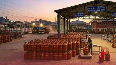 कर्नाटक में LPG सिलेंडरों की हेराफेरी का भंडाफोड़, हर 4 में से 1 सिलेंडर में कम मिली गैस