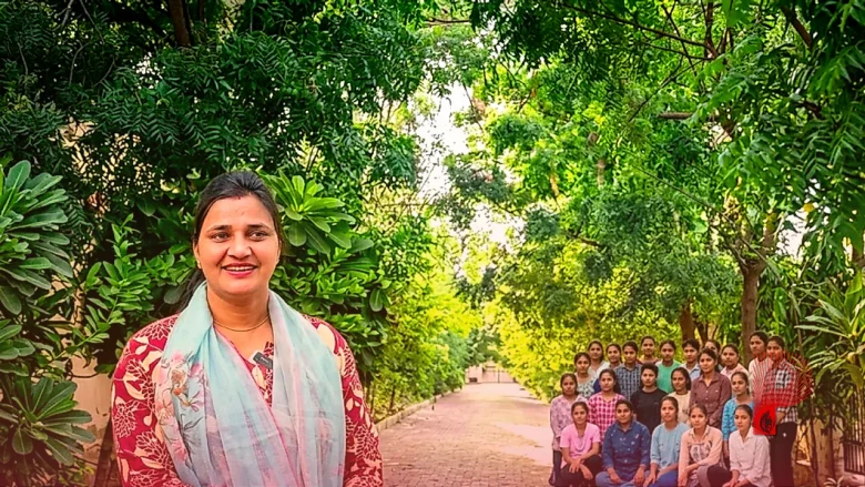 बाड़मेर: कचरे के ढेर को शिक्षिका ने बनाया ऑक्सीजन पार्क, 1000 पौधों से महका छात्रावास परिसर