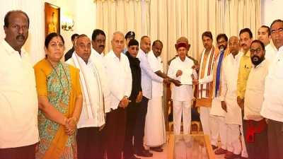 कर्नाटक में मतदाता सूची सुधार (SIR) को लेकर बढ़ा सियासी तापमान, भाजपा-जदएस ने राज्यपाल से की कांग्रेस सरकार की शिकायत