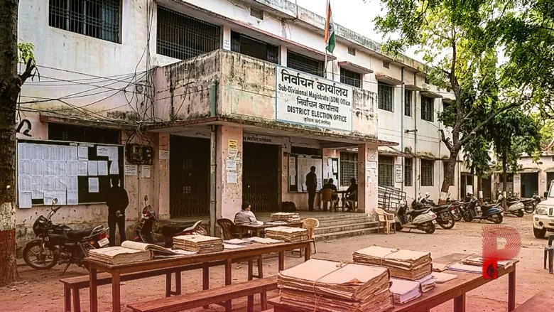 क्या 2.8 करोड़ मृतकों के नाम वोटर लिस्ट में रहने चाहिए थे? बीजेपी ने राहुल गांधी से पूछे 10 तीखे सवाल