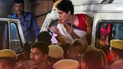 मुख्य चुनाव आयुक्त के खिलाफ विपक्ष का प्रदर्शन जारी, आम आदमी पार्टी भी होगी शामिल