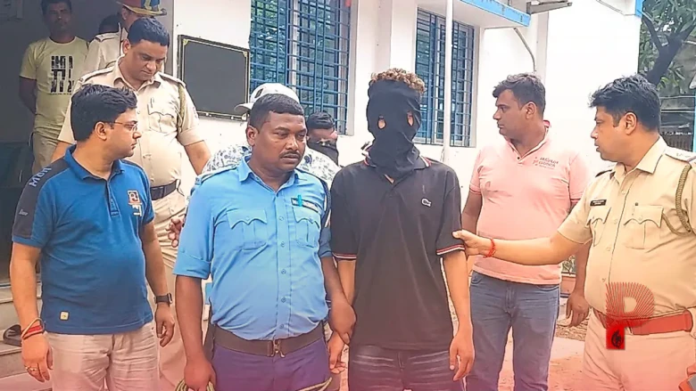 दुर्गापुर के बेनाचिती में दिनदहाड़े बड़ी चोरी, पुलिस ने कोलकाता से दो आरोपियों को दबोचा