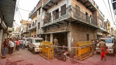 लखनऊ में खौफनाक वारदात: होमगार्ड ने मोबाइल चार्जर से गला घोंटकर पत्नी और बेटी को उतारा मौत के घाट, 'दृश्यम' कनेक्शन की जांच