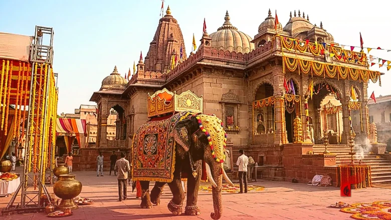 शारदीय नवरात्र: मां दुर्गा का हाथी पर आगमन, दुर्लभ महायोगों के बीच होगी पूजा
