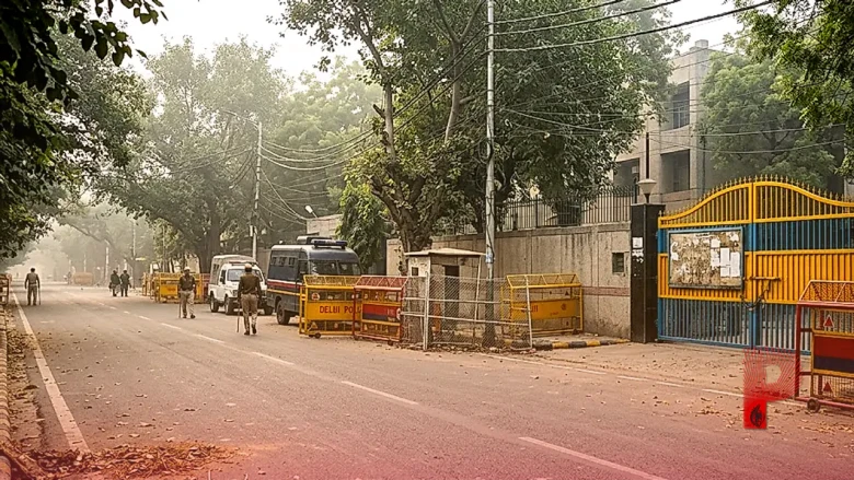 10 अक्टूबर को दिल्ली में स्कूलों की छुट्टी और ऑनलाइन पढ़ाई का निर्देश, सीजेपी प्रोटेस्ट के चलते कड़े सुरक्षा इंतजाम