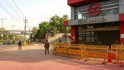 दिल्ली मेट्रो का बड़ा फैसला: प्रदर्शन के चलते 45 स्टेशन बंद, शाम 6 बजे तक एंट्री-एग्जिट पर रोक
