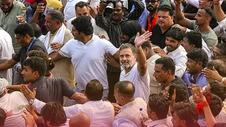मतदाता सूची में गड़बड़ी का मामला: राहुल गांधी समेत 11 नेताओं की सुप्रीम कोर्ट में याचिका, कल होगी सुनवाई