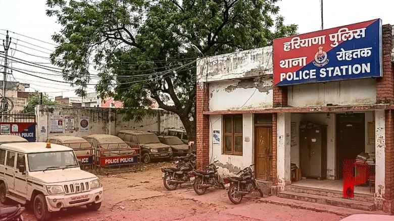 हरियाणा: रोहतक डबल मर्डर केस में रिश्वत लेते रंगे हाथों गिरफ्तार हुआ एएसआई, 10 हजार रुपये की घूस ले रहा था आरोपी