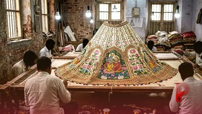 नवरात्रि में ईशा अंबानी का राजसी लुक वायरल, जानिए 2,000 घंटे की मेहनत से तैयार हुए लहंगे की खासियत
