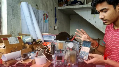 सीतामढ़ी: दसवीं के छात्र रुद्र का कमाल, काई और सोलर ऊर्जा से बनाया किफायती एयर प्यूरीफायर