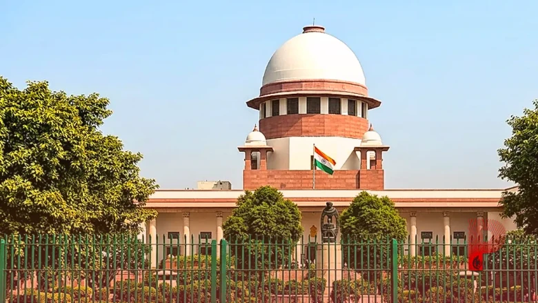 हत्या के दोषी की सजा घटाने पर सुप्रीम कोर्ट ने छत्तीसगढ़ हाईकोर्ट को लगाई फटकार, पूछा- उम्रकैद क्यों न वापस हो?