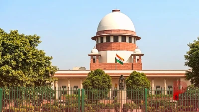 हत्या के दोषी की सजा घटाने पर सुप्रीम कोर्ट ने छत्तीसगढ़ हाईकोर्ट को लगाई फटकार, पूछा- उम्रकैद क्यों न वापस हो?