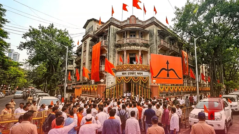 महाराष्ट्र राजनीति: उद्धव ठाकरे का साथ छोड़ एकनाथ शिंदे की शिवसेना में शामिल हुए आनंद दुबे, बोले- 'अपने असली घर लौट आया हूं'