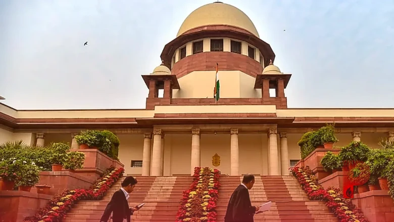 इंटरनेट है मौलिक अधिकार, बच्चों को इससे दूर करना गलत: सुप्रीम कोर्ट का बड़ा फैसला