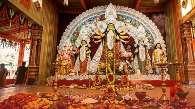 ऋषिकेश के तपोवन में बंगाली परंपरा से सजता है मां दुर्गा का दरबार, बंगाल से आते हैं पंडित और मूर्तिकार