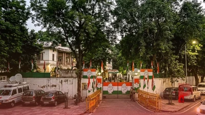 राहुल गांधी की मुसीबत बढ़ी, अपनी ही पार्टी के दिग्गज नेताओं ने रिजीम चेंज के नैरेटिव पर दिया बड़ा बयान