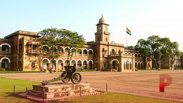 मिलिट्री स्कूल और सैनिक स्कूल में क्या अंतर है? भारतीय सेना में करियर के लिए कौन सा विकल्प है बेहतर?