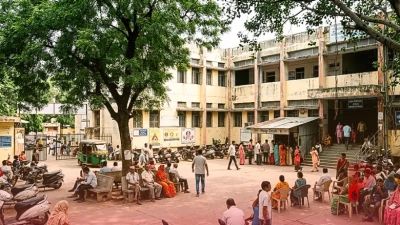 मेनोपॉज के दौरान क्यों परेशान करती हैं घबराहट और ब्लोटिंग जैसी समस्याएं? डॉक्टर से जानें बचाव के आसान तरीके