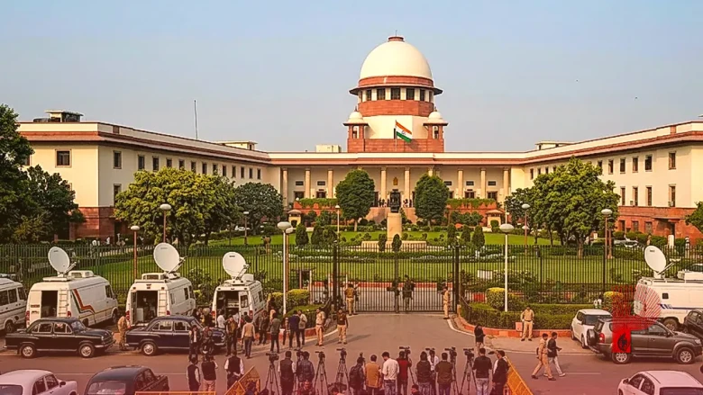 स्वतंत्र और निष्पक्ष चुनाव संविधान का मूल ढांचा है, सुप्रीम कोर्ट ने चुनाव आयोग को दिए कड़े निर्देश