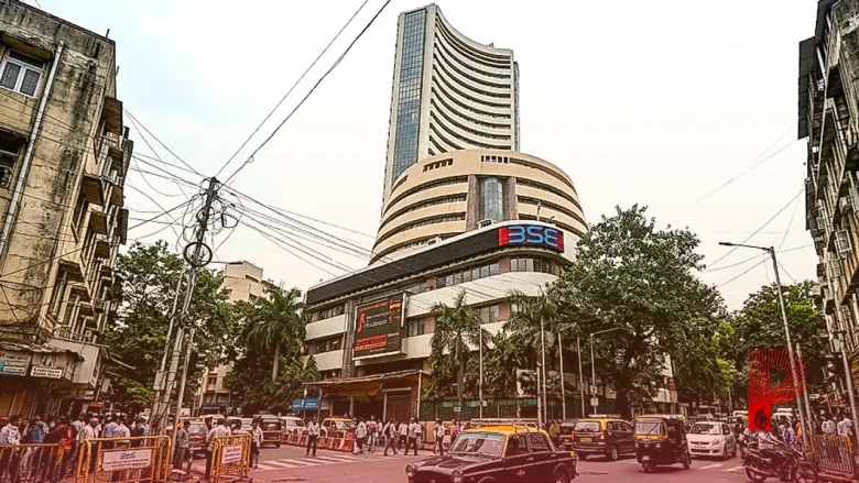 शेयर बाजार में भारी बिकवाली का दौर: सेंसेक्स 587 अंक टूटा, निफ्टी भी धड़ाम