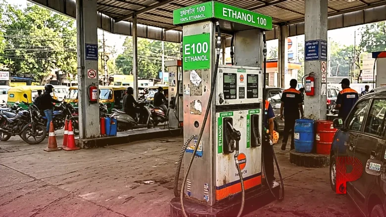 भारत में E100 इथेनॉल ईंधन को मिली हरी झंडी, जानिए आपकी गाड़ी पर इसका क्या असर होगा