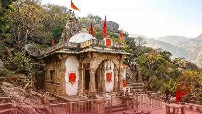 माउंट आबू यात्रा: बजरंगबली के इन 5 खास मंदिरों के दर्शन करना न भूलें