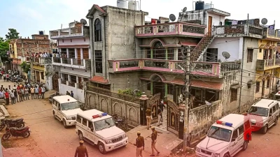 मोतिहारी: भाजपा नेता रिंकू पाठक के ठिकानों पर EOU का छापा, आय से अधिक संपत्ति का है मामला