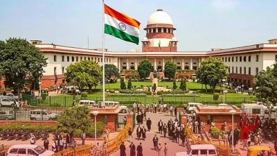 राहुल गांधी के खिलाफ महिला पत्रकार की याचिका पर सुप्रीम कोर्ट में सुनवाई: गौरव भाटिया की दलील पर सीजेआई सूर्यकांत का स्पष्टीकरण, 3 नवंबर को अगली सुनवाई