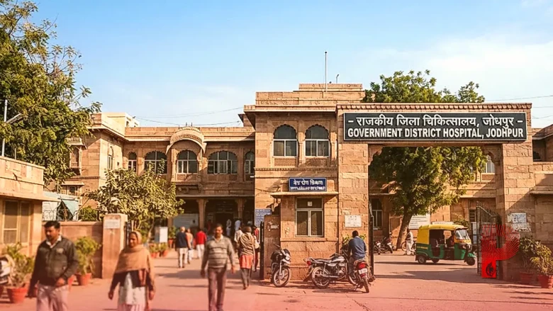 सर्दियों में क्यों बढ़ती है आंखों में जलन और सूखेपन की समस्या? जोधपुर के नेत्र रोग विशेषज्ञ डॉ. अरविंद चौहान से जानें बचाव के सटीक उपाय