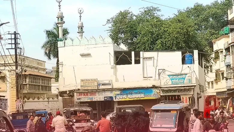 उज्जैन में एलिवेटेड फ्लाईओवर निर्माण: फलादिया मस्जिद का 224 वर्ग मीटर हिस्सा एलाइनमेंट में आ रहा आड़े, नगर निगम ने जारी किया नोटिस