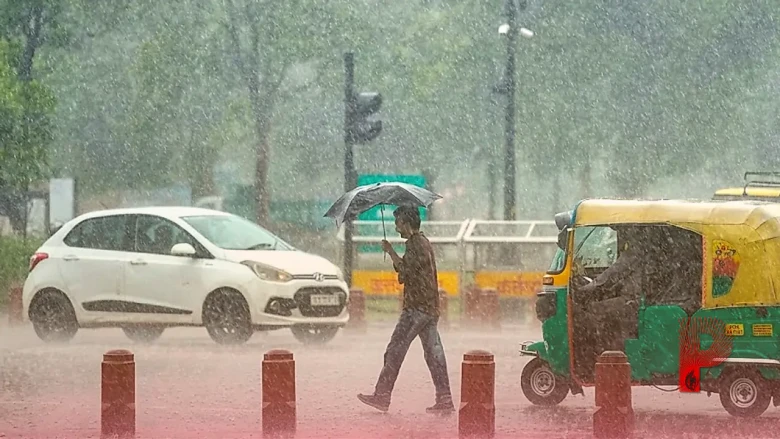 दिल्ली-NCR पर अर्नब तूफान का कहर: सुबह होते ही तेज हवाओं और बारिश ने बदला मौसम, ठंड ने दी दस्तक