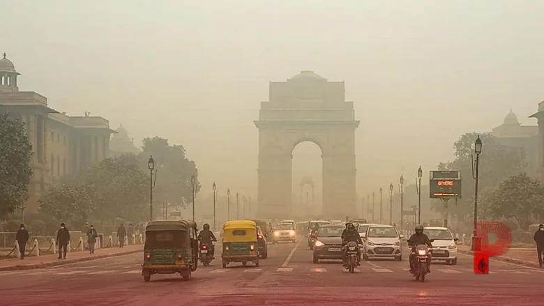 दिल्ली का जहरीला प्रदूषण सिर्फ फेफड़े ही नहीं, मस्तिष्क के लिए भी बना बड़ा खतरा