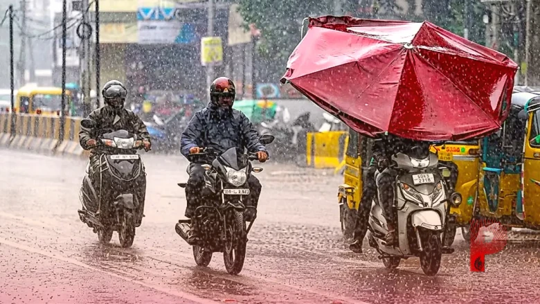 मौसम अलर्ट: 15 घंटों में बदलेगा 20 राज्यों का मिजाज, 60KMpH की रफ्तार से चलेंगी हवाएं और होगी बारिश